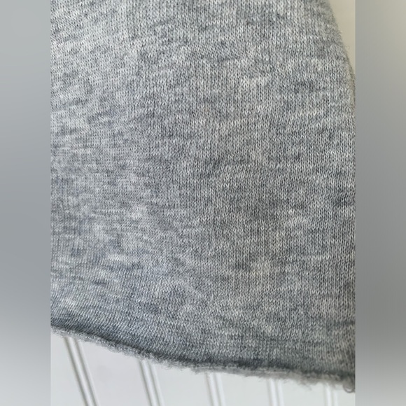 Peanuts (XL)Ladies Crop Top, Long Sleeve, round neck & fleece lined;lightweight - Picture 5 of 7